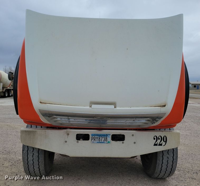 image for item OH9466 2002 Sterling L9500  ready mix truck