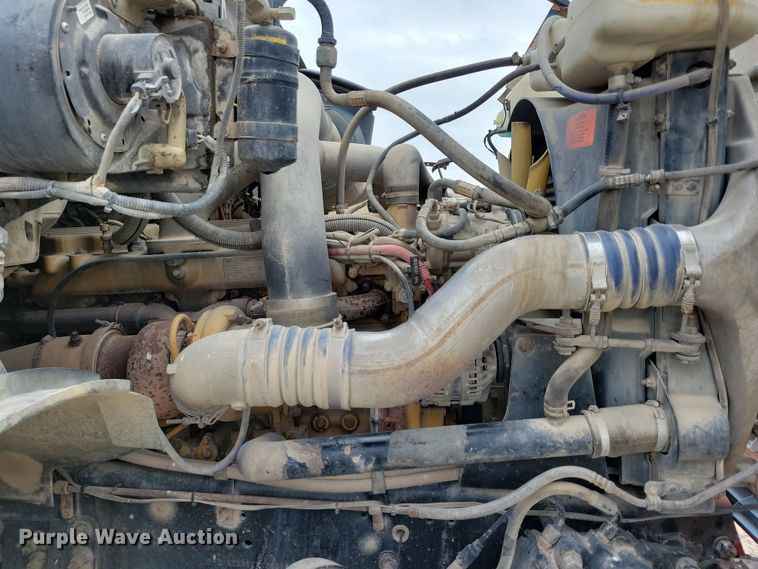 image for item OH9466 2002 Sterling L9500  ready mix truck