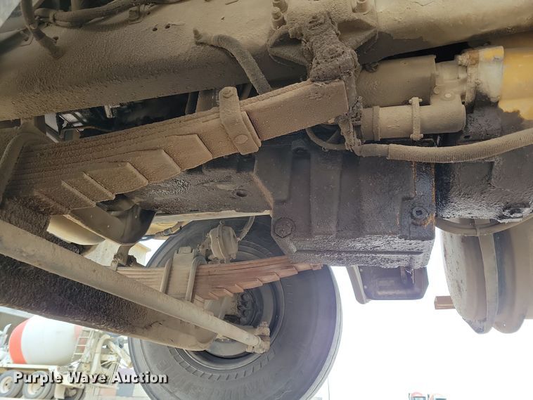 image for item OH9466 2002 Sterling L9500  ready mix truck