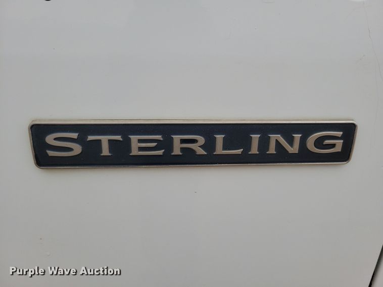 image for item OH9466 2002 Sterling L9500  ready mix truck