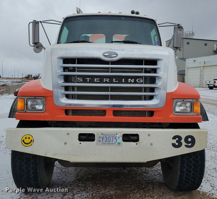 image for item OH9467 2007 Sterling LT9500 ready mix truck