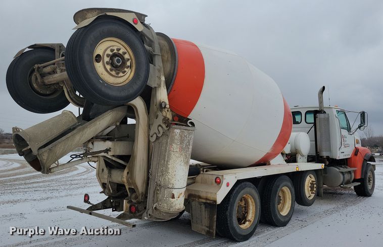 image for item OH9467 2007 Sterling LT9500 ready mix truck