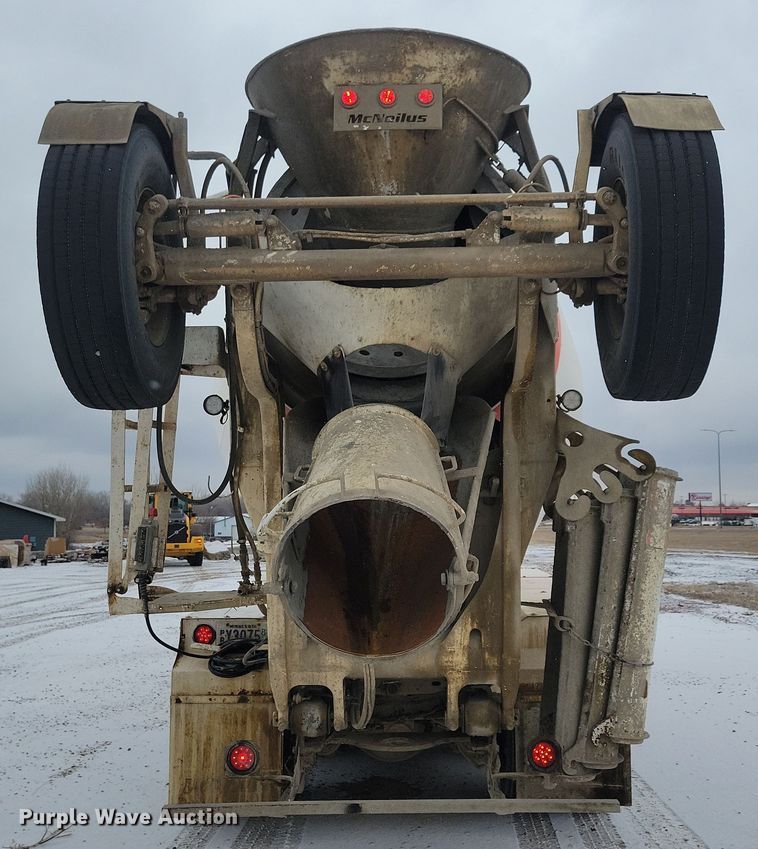 image for item OH9467 2007 Sterling LT9500 ready mix truck