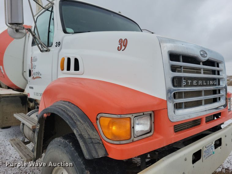 image for item OH9467 2007 Sterling LT9500 ready mix truck