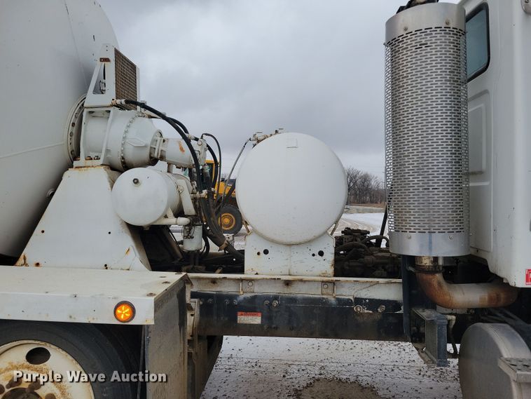 image for item OH9467 2007 Sterling LT9500 ready mix truck