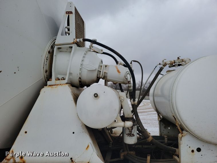 image for item OH9467 2007 Sterling LT9500 ready mix truck