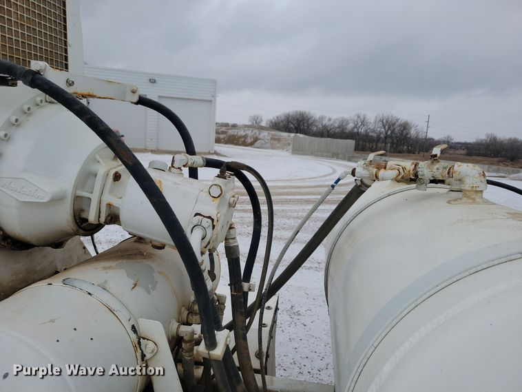 image for item OH9467 2007 Sterling LT9500 ready mix truck