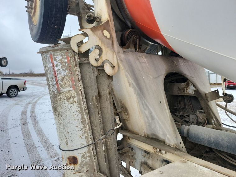 image for item OH9467 2007 Sterling LT9500 ready mix truck