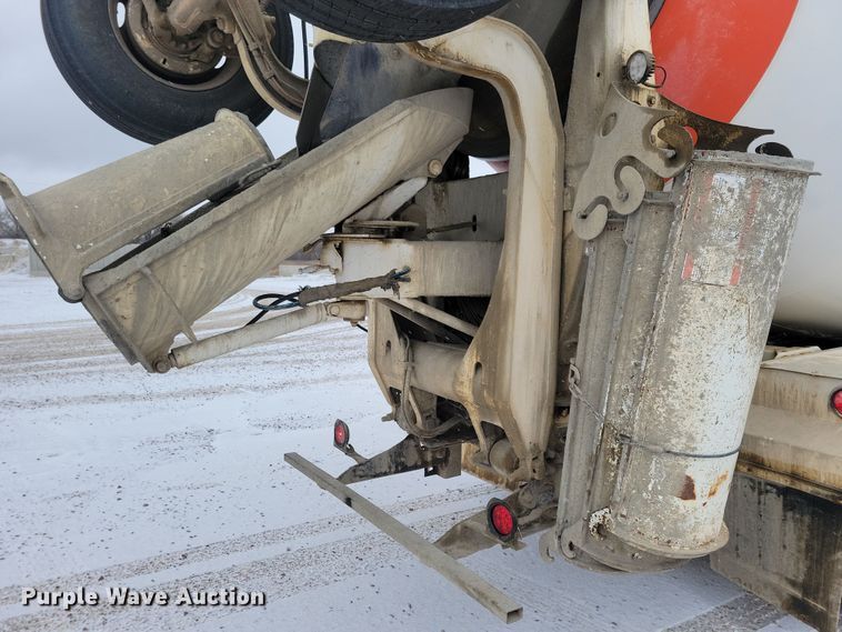 image for item OH9467 2007 Sterling LT9500 ready mix truck