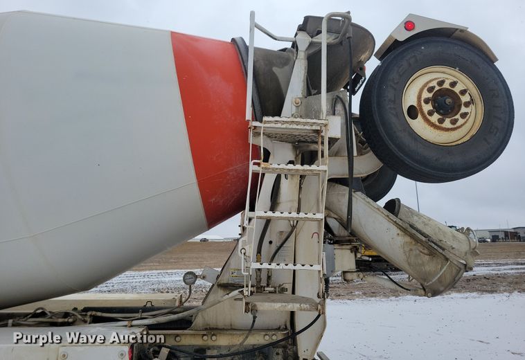 image for item OH9467 2007 Sterling LT9500 ready mix truck