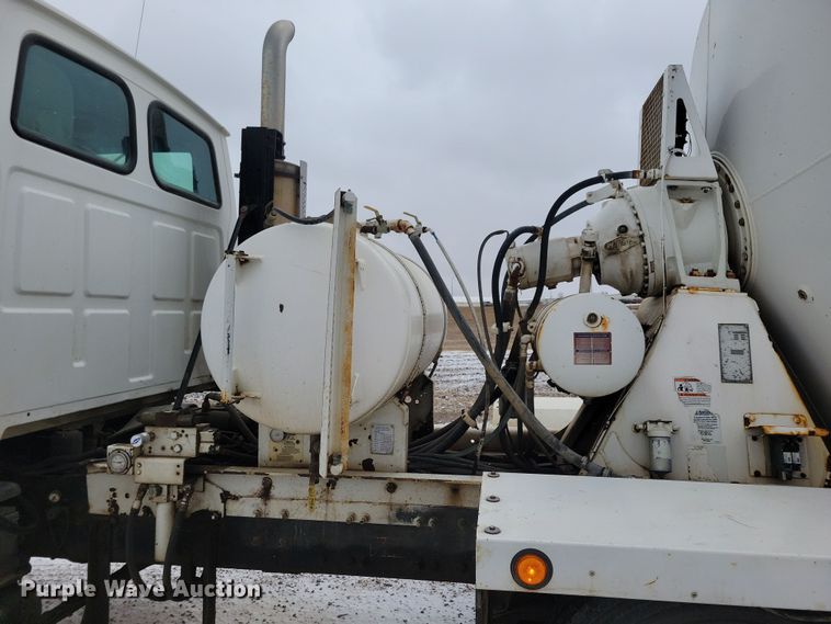 image for item OH9467 2007 Sterling LT9500 ready mix truck