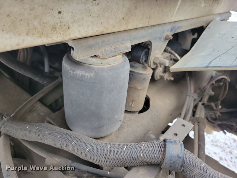 image for item OH9467 2007 Sterling LT9500 ready mix truck