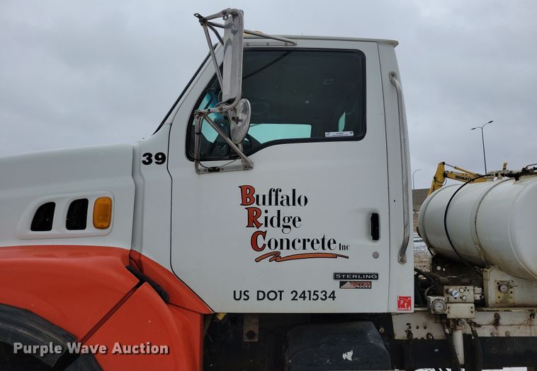 image for item OH9467 2007 Sterling LT9500 ready mix truck