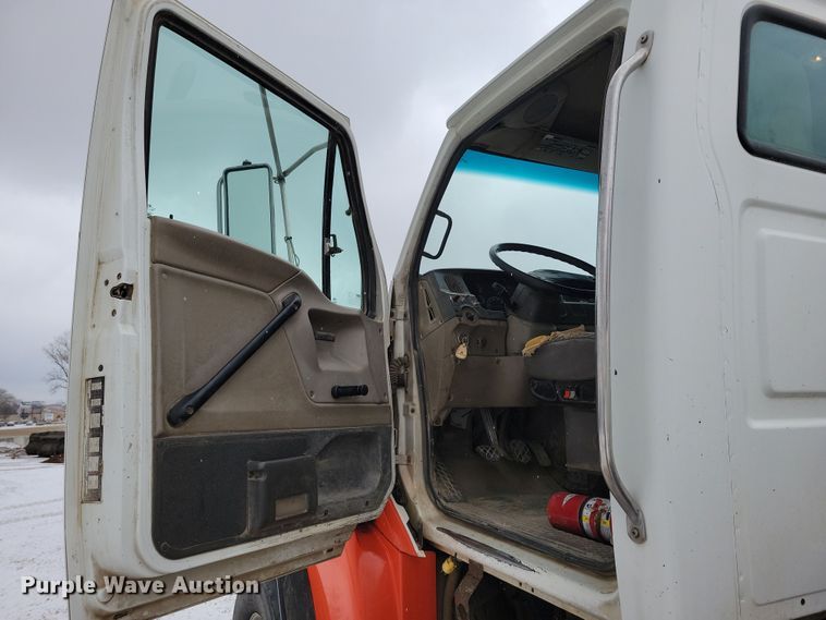 image for item OH9467 2007 Sterling LT9500 ready mix truck