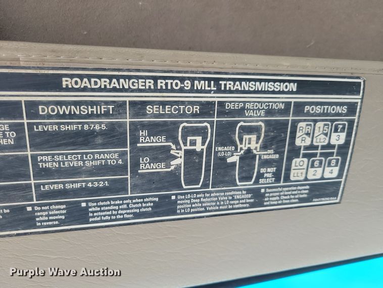 image for item OH9467 2007 Sterling LT9500 ready mix truck