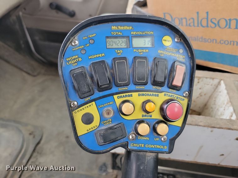 image for item OH9467 2007 Sterling LT9500 ready mix truck