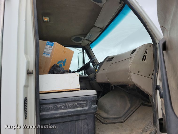 image for item OH9467 2007 Sterling LT9500 ready mix truck