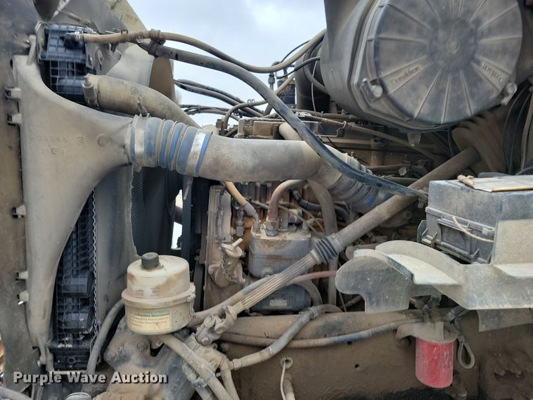 image for item OH9467 2007 Sterling LT9500 ready mix truck