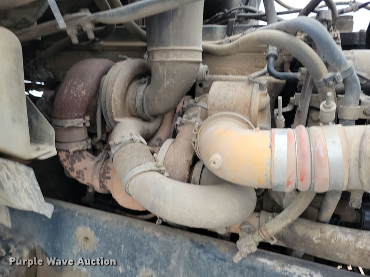 image for item OH9467 2007 Sterling LT9500 ready mix truck