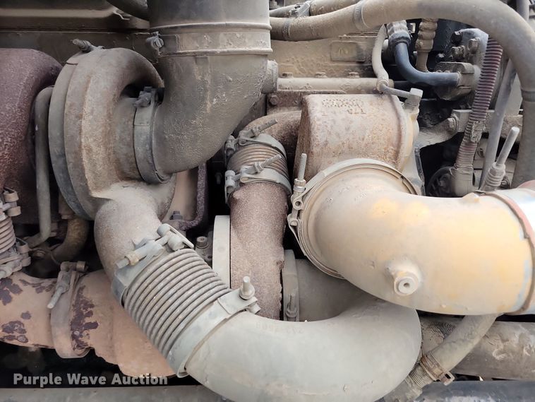 image for item OH9467 2007 Sterling LT9500 ready mix truck