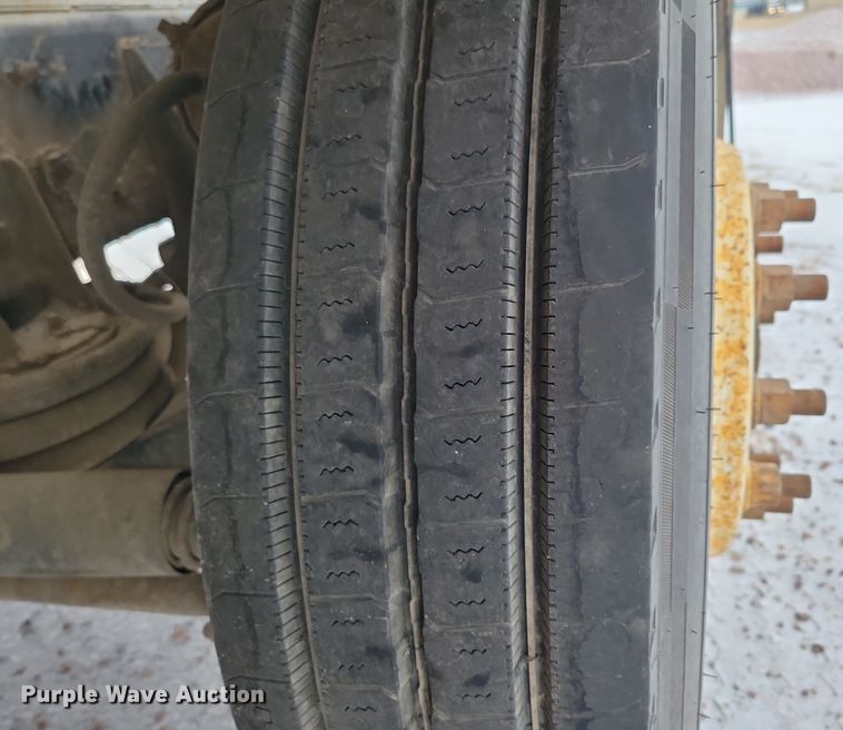 image for item OH9467 2007 Sterling LT9500 ready mix truck