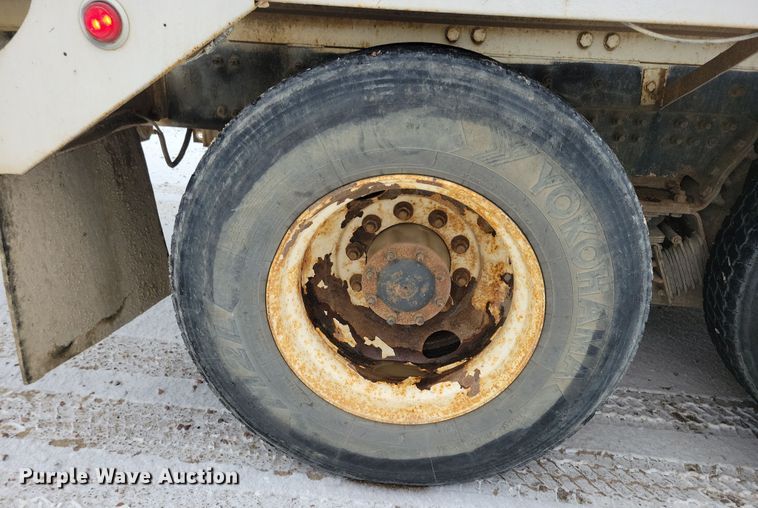 image for item OH9467 2007 Sterling LT9500 ready mix truck