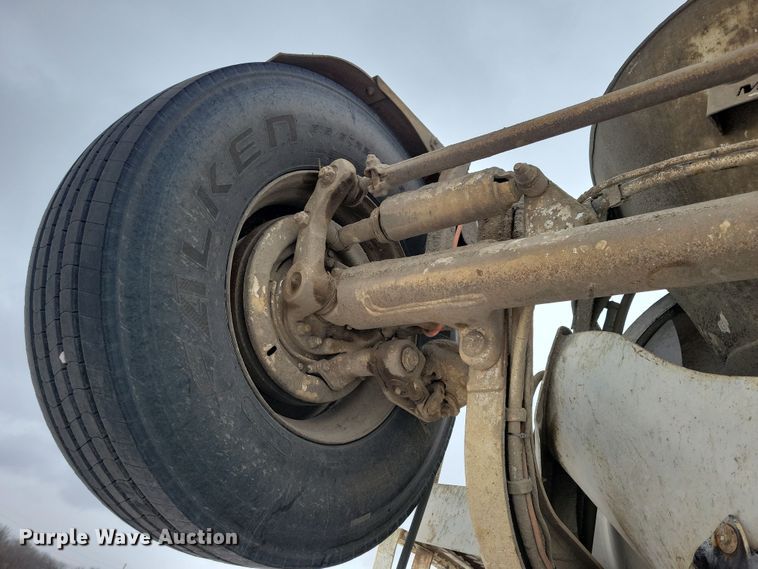 image for item OH9467 2007 Sterling LT9500 ready mix truck