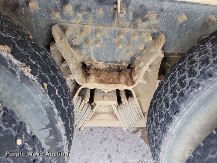 image for item OH9467 2007 Sterling LT9500 ready mix truck