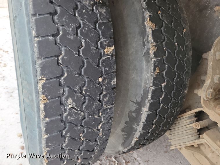 image for item OH9467 2007 Sterling LT9500 ready mix truck