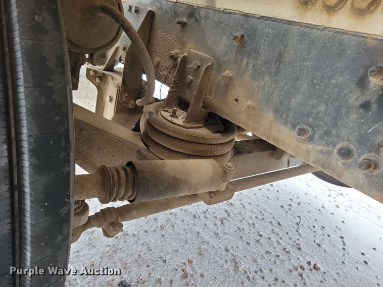 image for item OH9467 2007 Sterling LT9500 ready mix truck