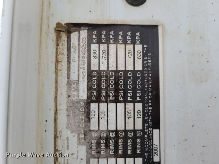 image for item OH9467 2007 Sterling LT9500 ready mix truck