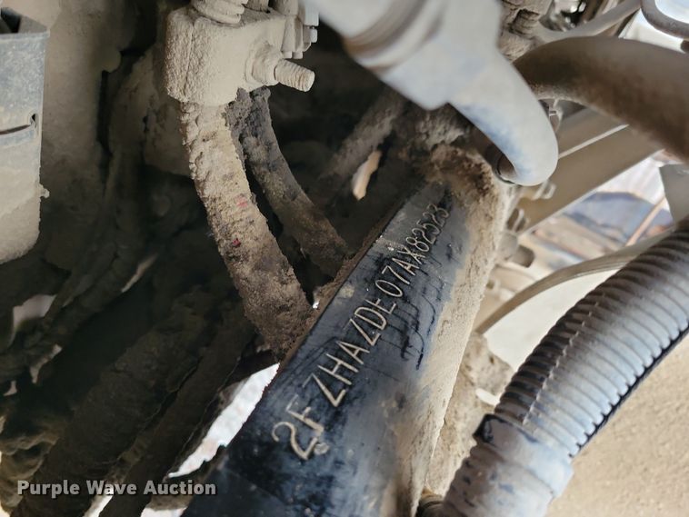 image for item OH9467 2007 Sterling LT9500 ready mix truck