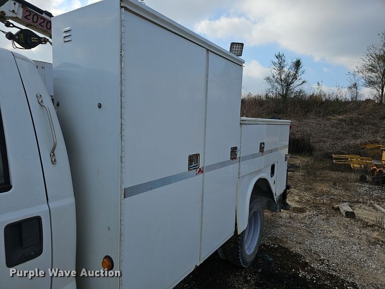 image for item OJ9139 2008 Ford F550 Super Duty utility / service truck