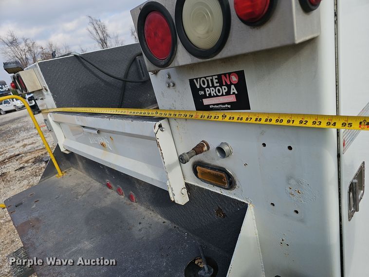 image for item OJ9139 2008 Ford F550 Super Duty utility / service truck