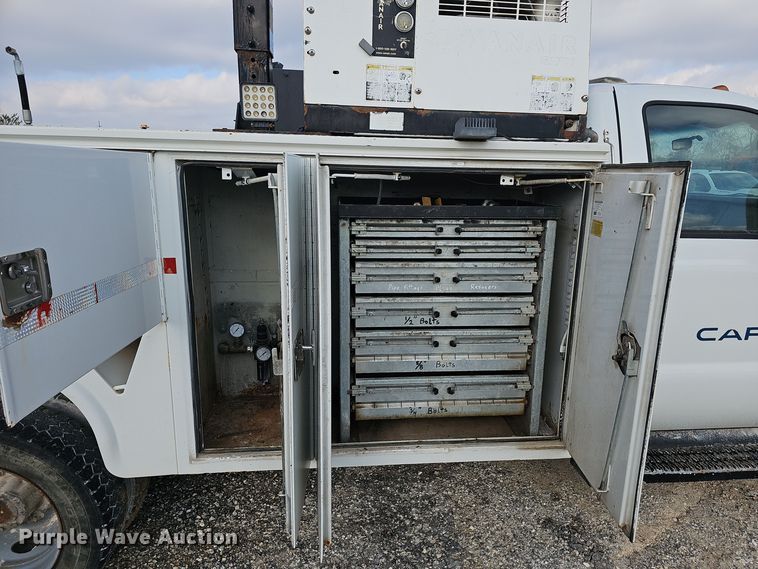 image for item OJ9139 2008 Ford F550 Super Duty utility / service truck