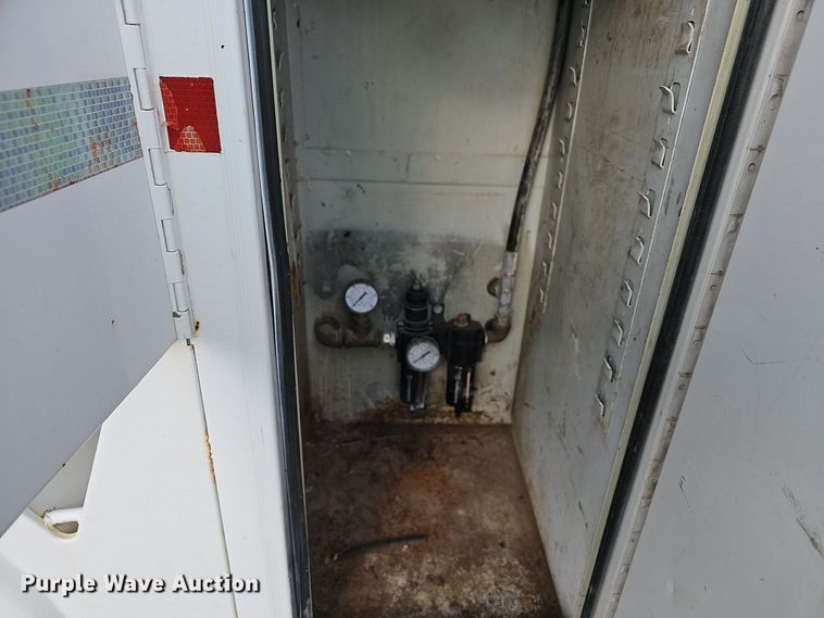 image for item OJ9139 2008 Ford F550 Super Duty utility / service truck