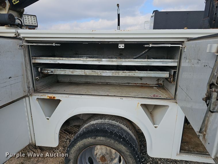 image for item OJ9139 2008 Ford F550 Super Duty utility / service truck