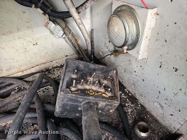 image for item OJ9139 2008 Ford F550 Super Duty utility / service truck