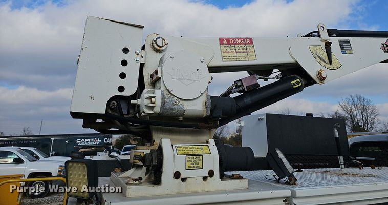 image for item OJ9139 2008 Ford F550 Super Duty utility / service truck