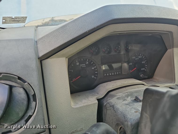 image for item OJ9139 2008 Ford F550 Super Duty utility / service truck
