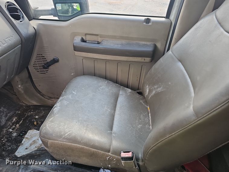 image for item OJ9139 2008 Ford F550 Super Duty utility / service truck