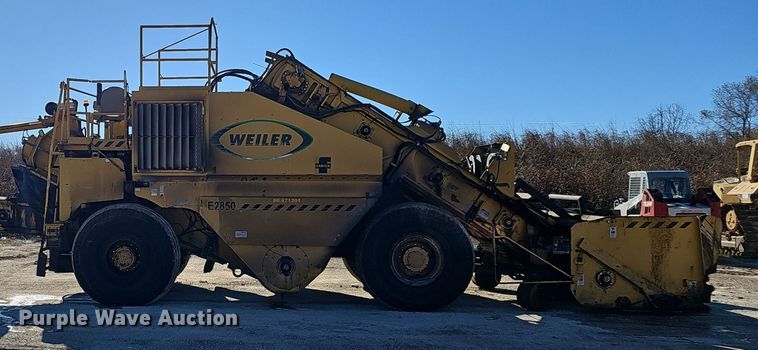 image for item OJ9141 Weiler E2850 remixing transfer vehicle 