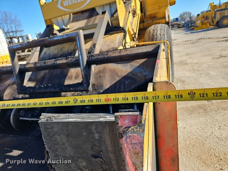 image for item OJ9141 Weiler E2850 remixing transfer vehicle 