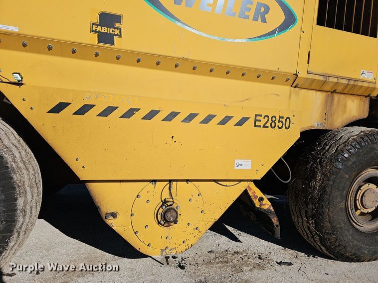 image for item OJ9141 Weiler E2850 remixing transfer vehicle 