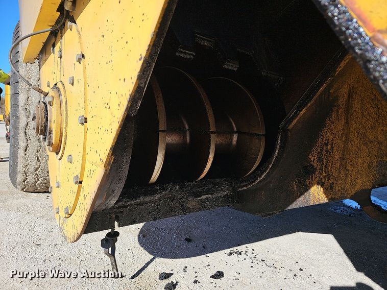 image for item OJ9141 Weiler E2850 remixing transfer vehicle 