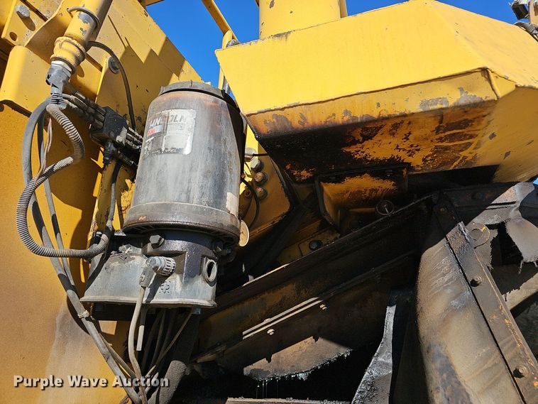 image for item OJ9141 Weiler E2850 remixing transfer vehicle 