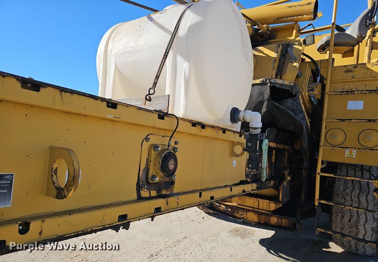 image for item OJ9141 Weiler E2850 remixing transfer vehicle 