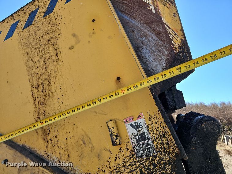 image for item OJ9141 Weiler E2850 remixing transfer vehicle 