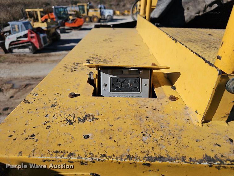 image for item OJ9141 Weiler E2850 remixing transfer vehicle 