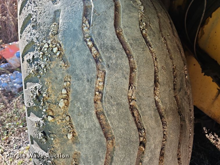 image for item OJ9141 Weiler E2850 remixing transfer vehicle 